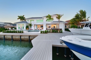 Luxury Waterfront Home Builders in Naples, Florida
